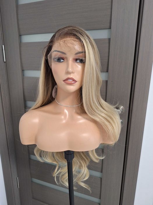 Peruca longa cacheada loira Shatush com renda