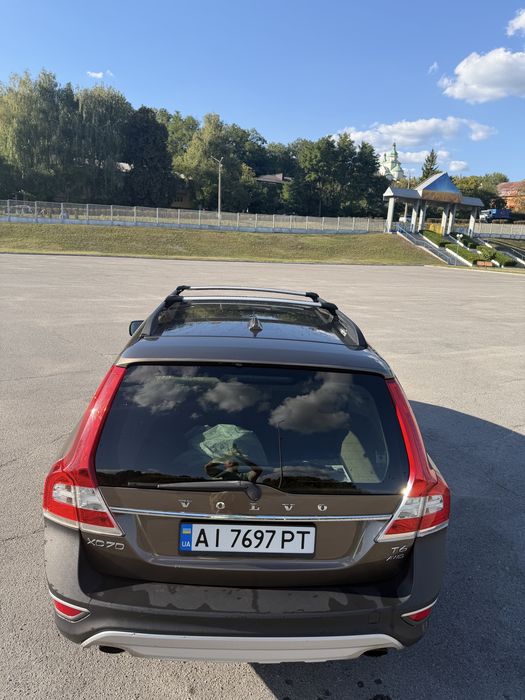 Volvo xc70 2013 3.0 бензин турбо 305 к.с.