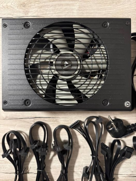 Блок живлення Corsair HX1200 1200W – 80 PLUS Platinum (CP-9020140-EU)