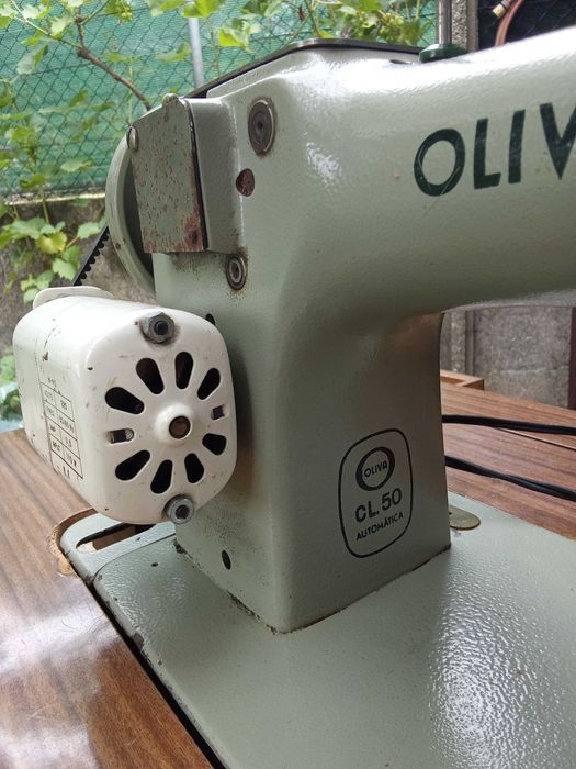 Máquina de Costura Oliva CL.50 Automática