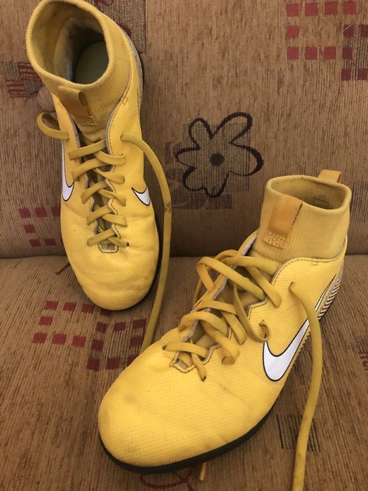 Nike neymar club z skarpeta rozmiar 38