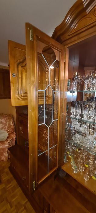 Kredens - witryna - naturalne drzewo. Bydgoskie fabryki mebli.