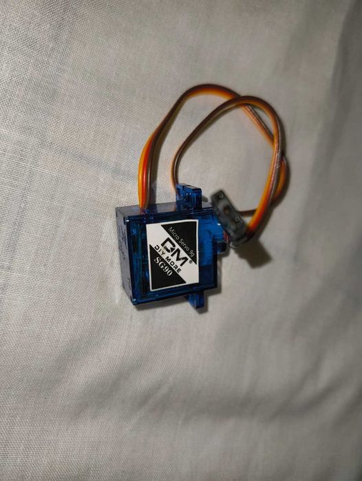 Arduino UNO r4 wifi + Kit Arduino para iniciantes + 2 Micro servo 9g (PREÇO NEGOCIÁVEL)