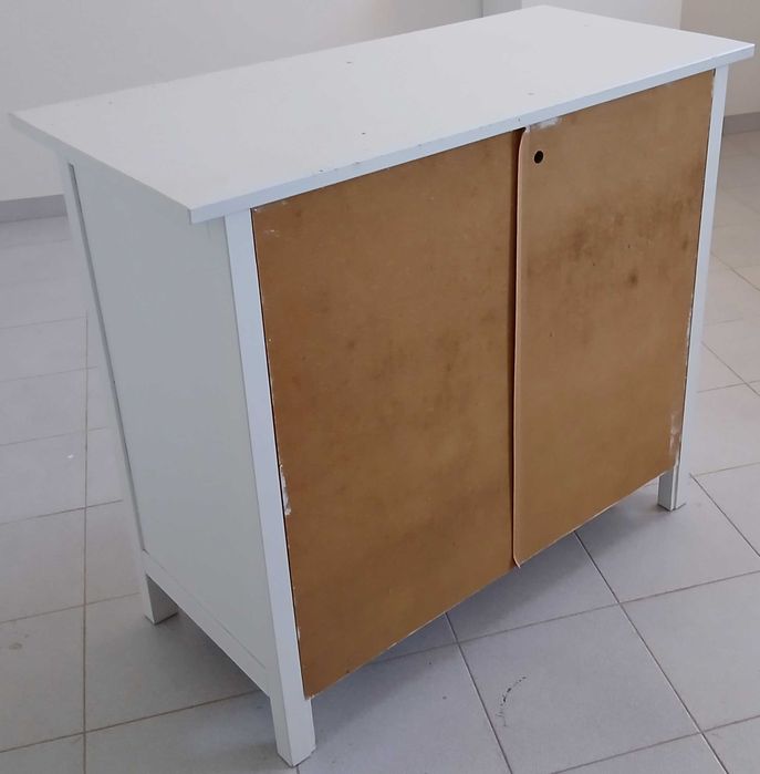 Vendo Cómoda Hemnes com 3 gavetas