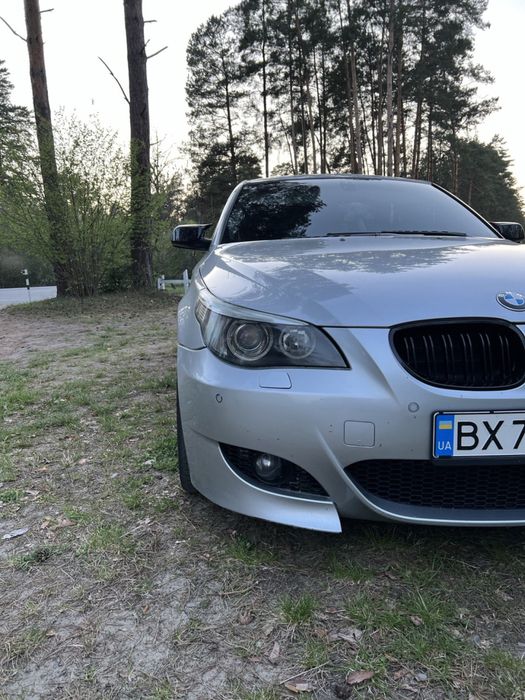 Передній бампер М5-look BMW e60 e61 м пакет м обвіс м лук