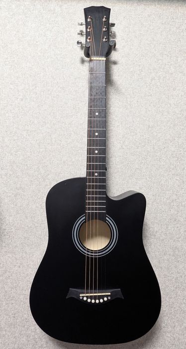 Акустична гітара + комплект для навчання