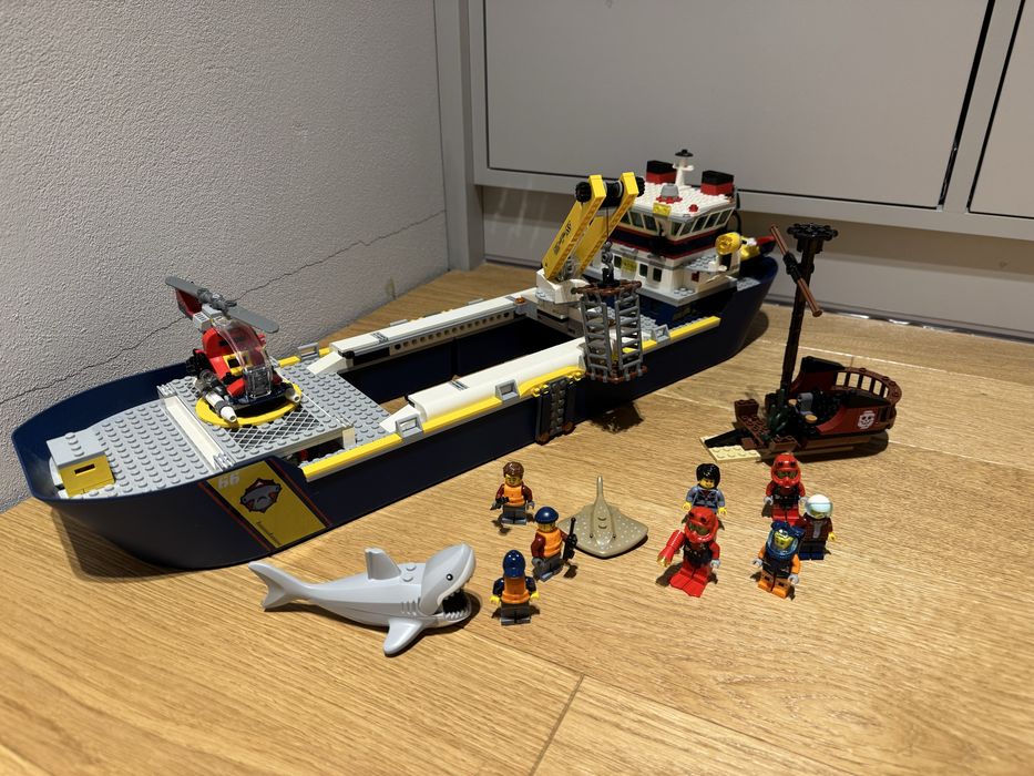 Lego statek badaczy oceanów 60266