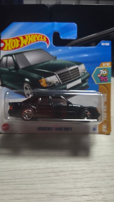 Hot wheels mercedes 500 E