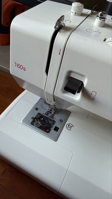 Maquina de costura Smart Pfaff 160
