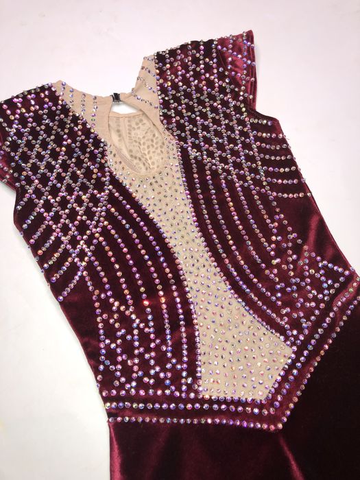 Strój startowy dla gimnastyki artystycznej