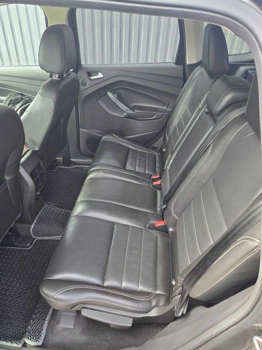 Продам Ford Escape Titanium 2.0 EcoBoost (2015)
