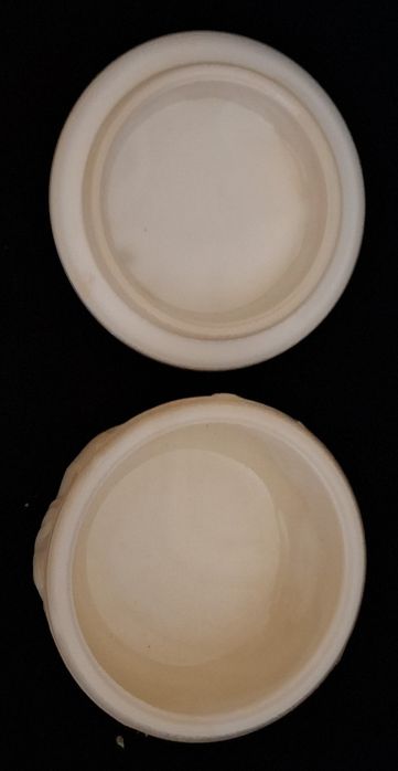 Curt Schlevogt Bohemia Róż puzderko Nimfy szkło prasowane