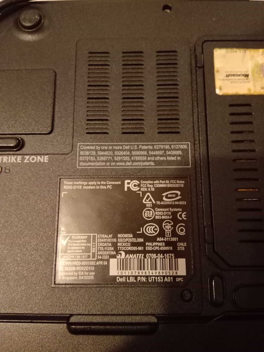 Dell 1501 + zasilacz stan dobry Darmowa Wysyłka