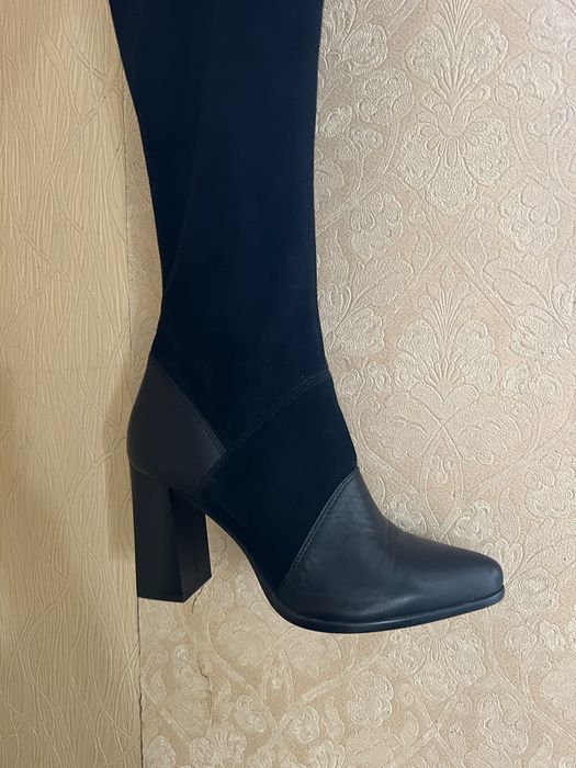 Жіночі сапоги на підборах