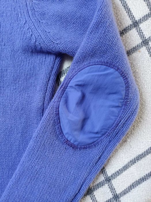 Wełniany kardigan z zamkiem