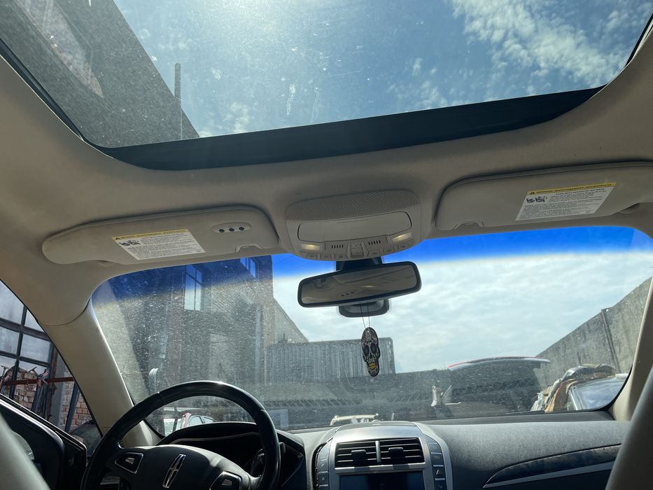 В розборі Lincoln MKZ 2015, 2.0 awd, 95тис.миль