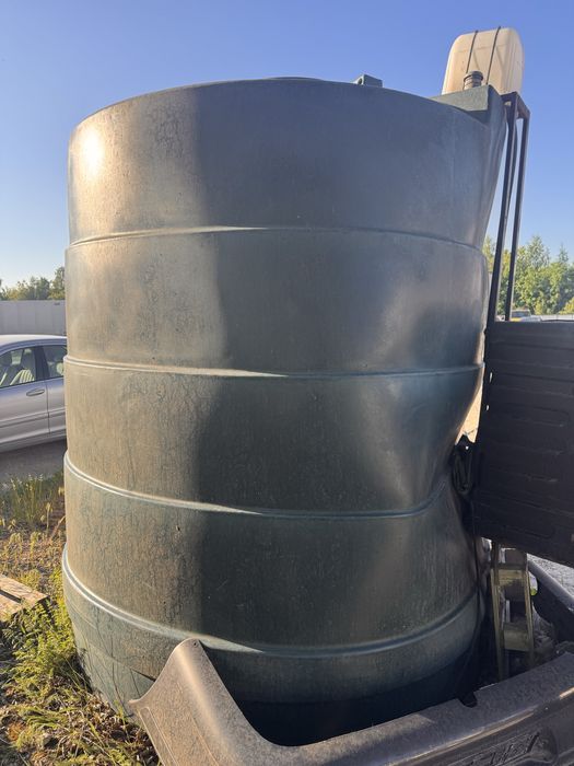 Sprzedam zbiornik 9000 litrów