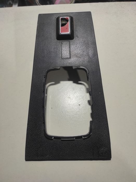 Mercedes w123 консоль захист куліси передач (защита кулисы передач)