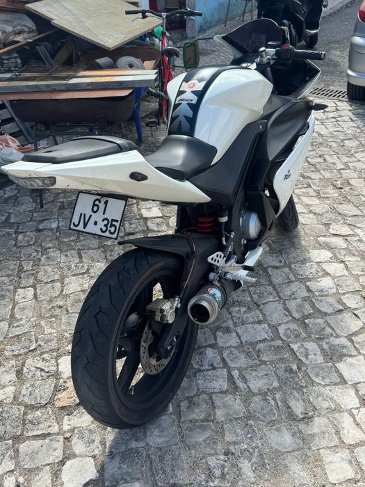 Yamaha YZF-R125 2010 – Excelente Estado | Pneus, Bateria e Corrente Novos