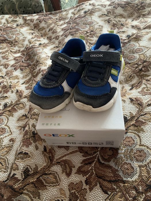 кросівки Geox 25 розмір