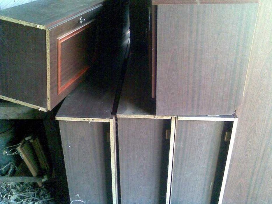 sprzedam biblioteczke PRL meble