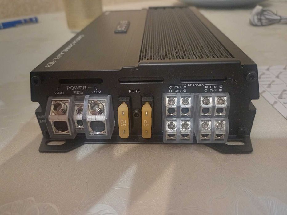 Підсилювач Shuttle SKYLOR DG-4080