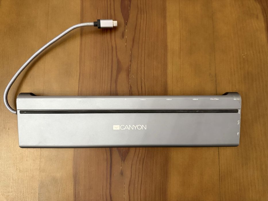 USB-C докстанція/хаб Canyon — HDMI, VGA, LAN, DisplayPort, USB 3.0 (9 в 1)