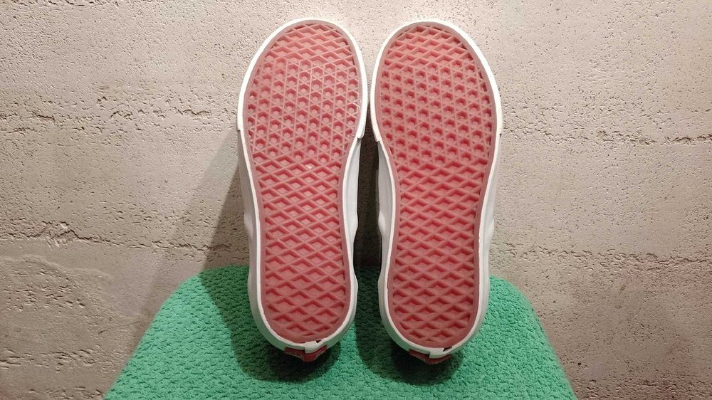 Trampki VANS CLASSIC SLIP-ON r.37,5 stan bardzo dobry