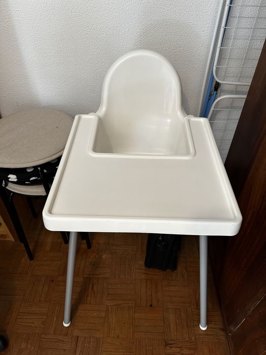Cadeira papa ikea com tabuleiro