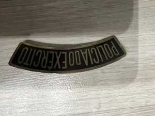 Emblema de ombro da Polícia do Exército