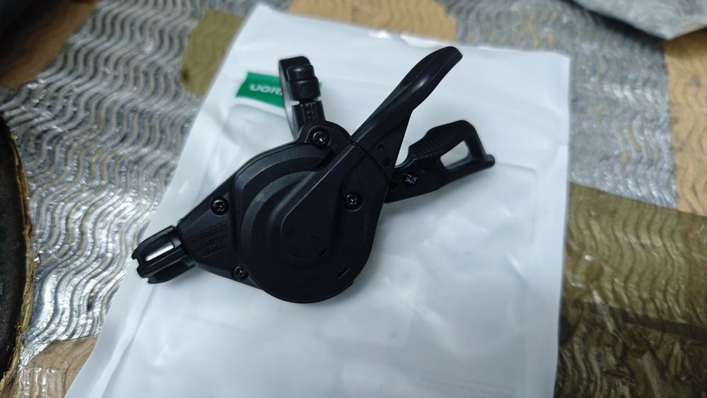 Manipulo de mudanças 12V shimano Deore SLX NOVO SL-M7100-R