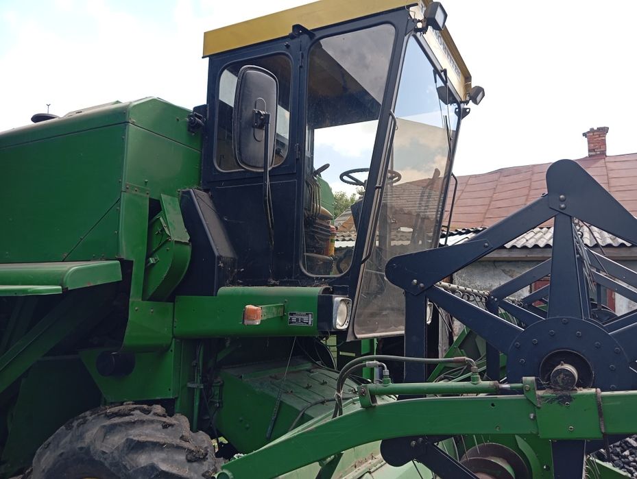 Продам  комбайн комбайна