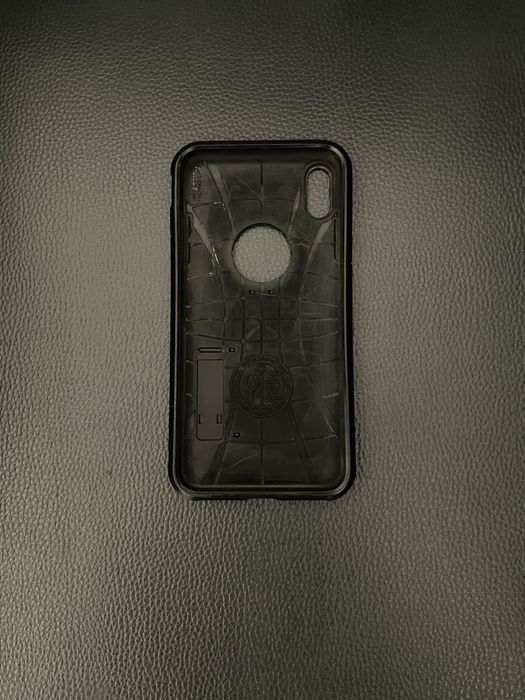 Iphone Xs max 256 gb z etui spigen