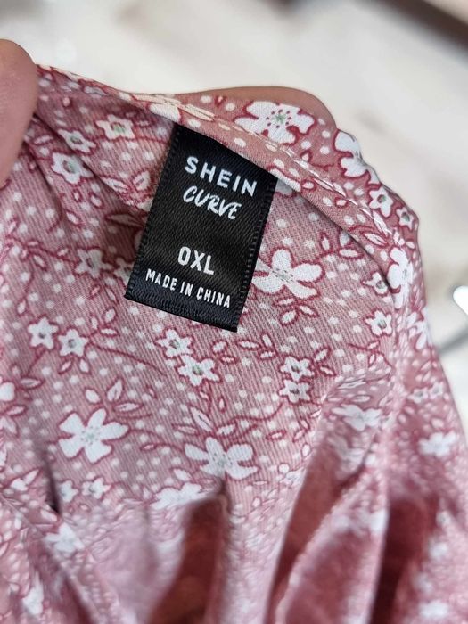 Bluzeczka na krótki rękawek dekolt w serek rozmiar XL 42