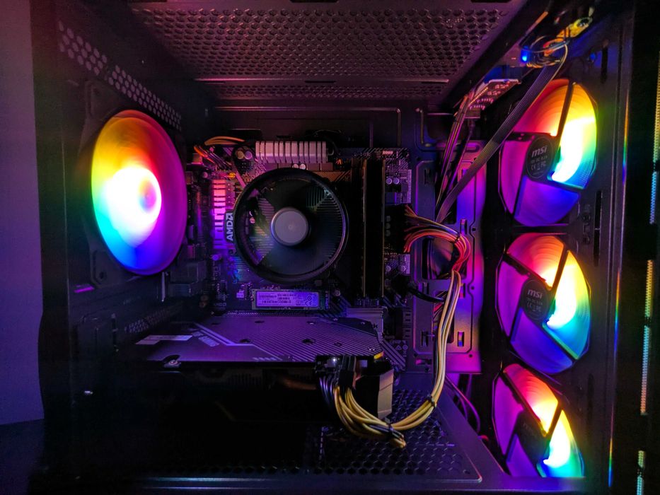 Komputer gamingowy do gier RX 5700 SSD M.2 Ryzen 2x8GB DDR4 GSkill