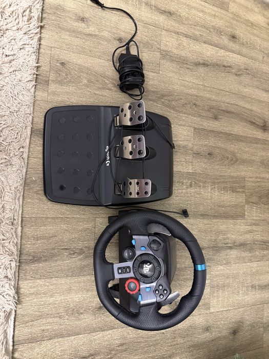 Продам Руль Logitech g29