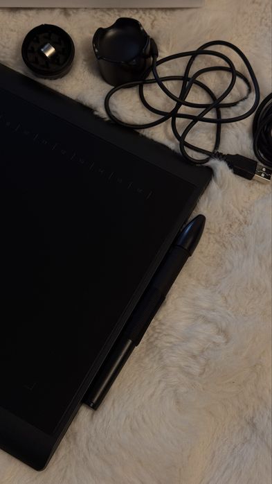 Tablet graficzny HUION H1060P