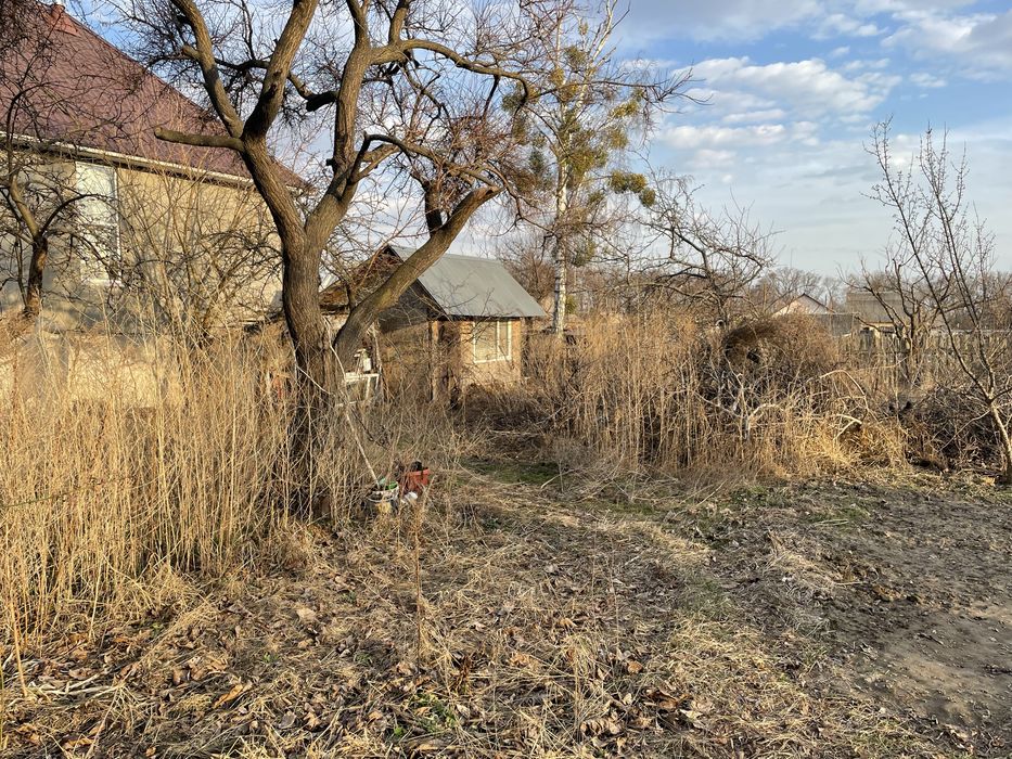 Кутова ділянка в с. Ворзель