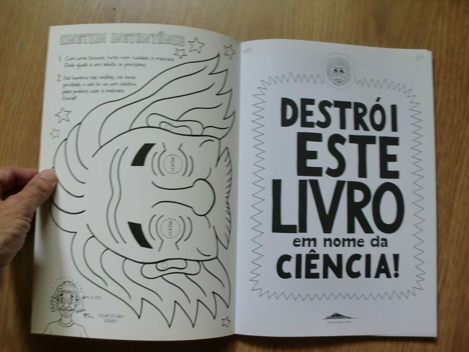 Destrói este livro em nome da ciência de Mike Barfield