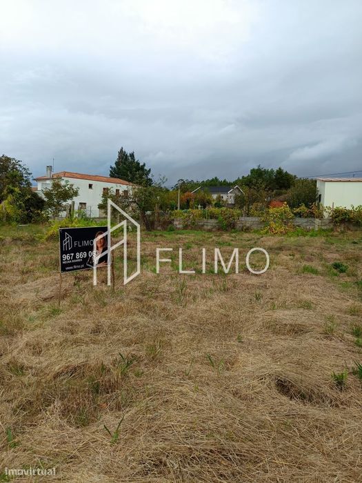 Terreno em Vouzela — Oliveira De Frades, Souto De Lafões E Sejães, Viseu