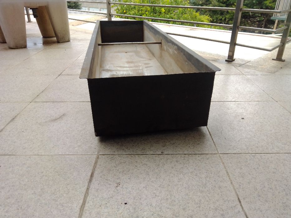 Floreira INOX Pintada "Corten"