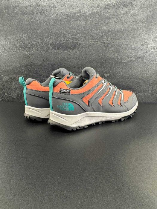 Трекінгові кросівки The North Face Venture Fasthike II Waterproof (38)