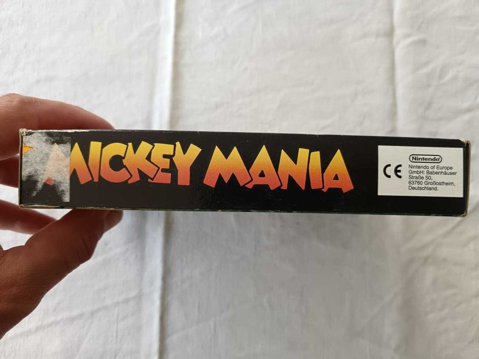Mickey Mania (SNES, 1994, PAL FR) – Caixa e Manual | Pequeno Defeito no Manual