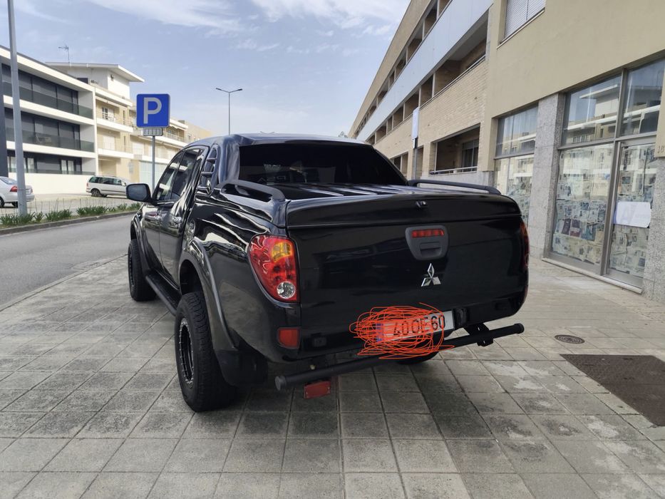 Mitsubishi L200 como nova
