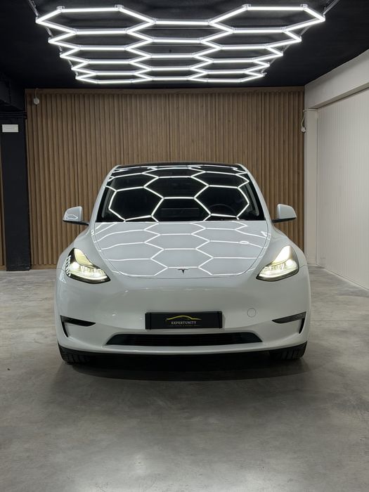 Tesla Model Y Long Range Dual Motor