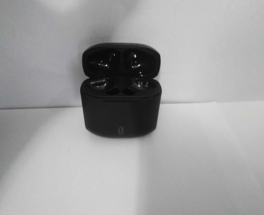 Caixa de carregamento para fones - Airpods.