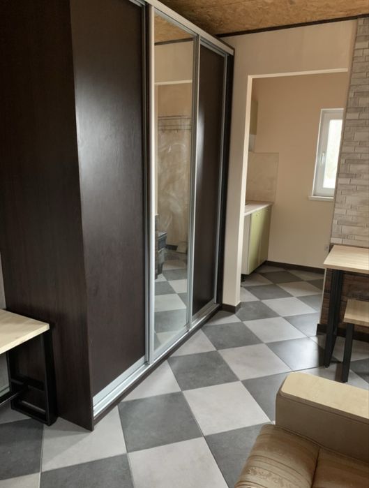 Здам маленький будиночок