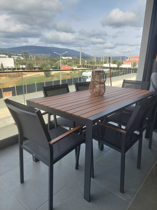 Mesa jardim com 6 cadeiras