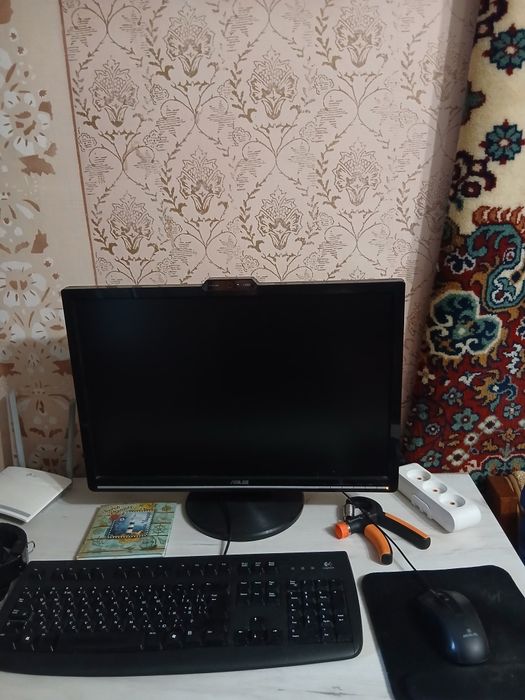 Монітор ASUS, 22 дюйми,з вбудованою камерою