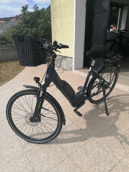 Bicicleta elétrica GITANE modelo E-CITY STEPS D8+